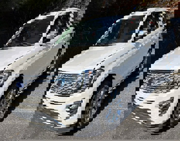 Used 2019 Ford Expedition Platinum image 5