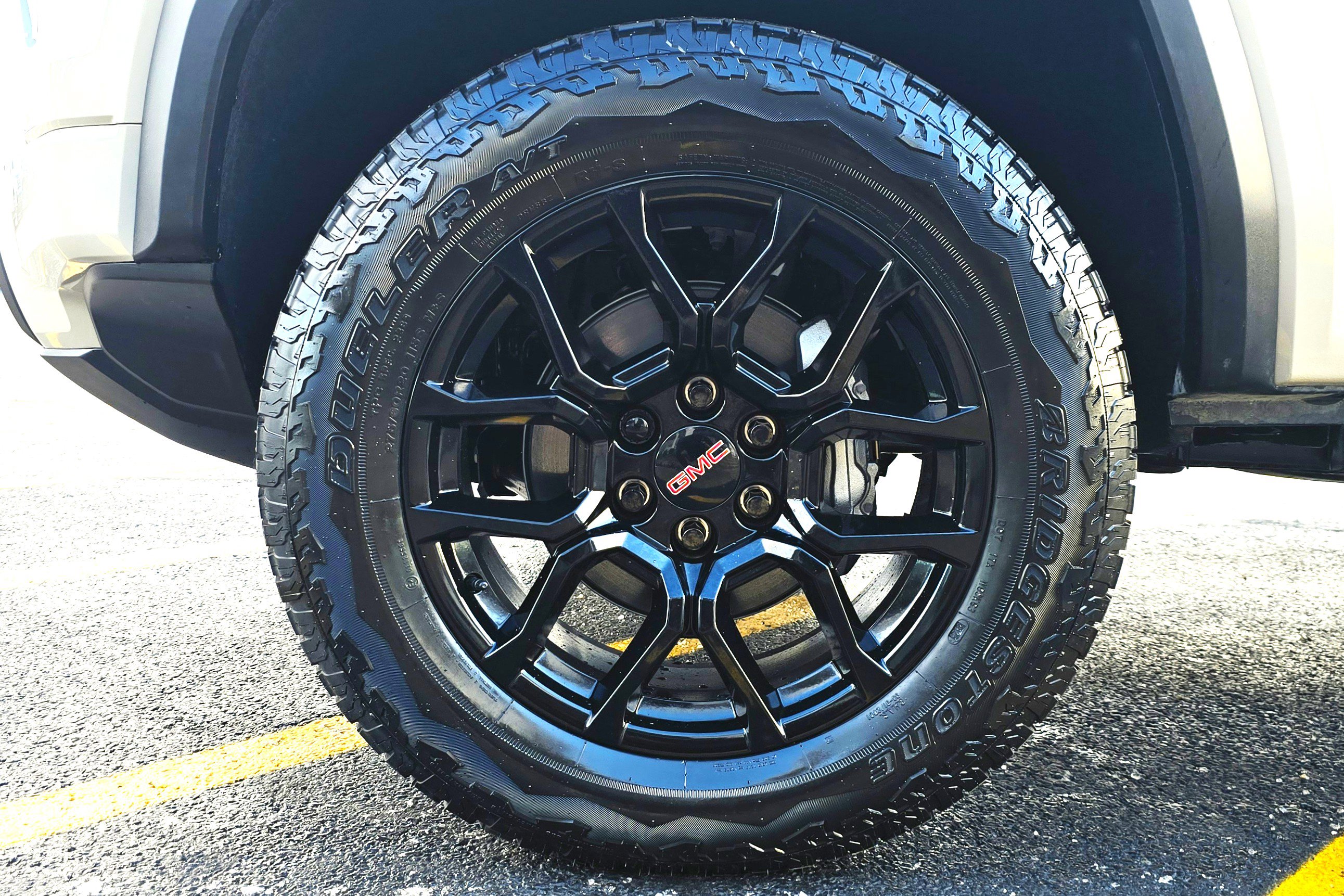 New 2026 GMC Canyon Elevation w/ Convenience Package image 12