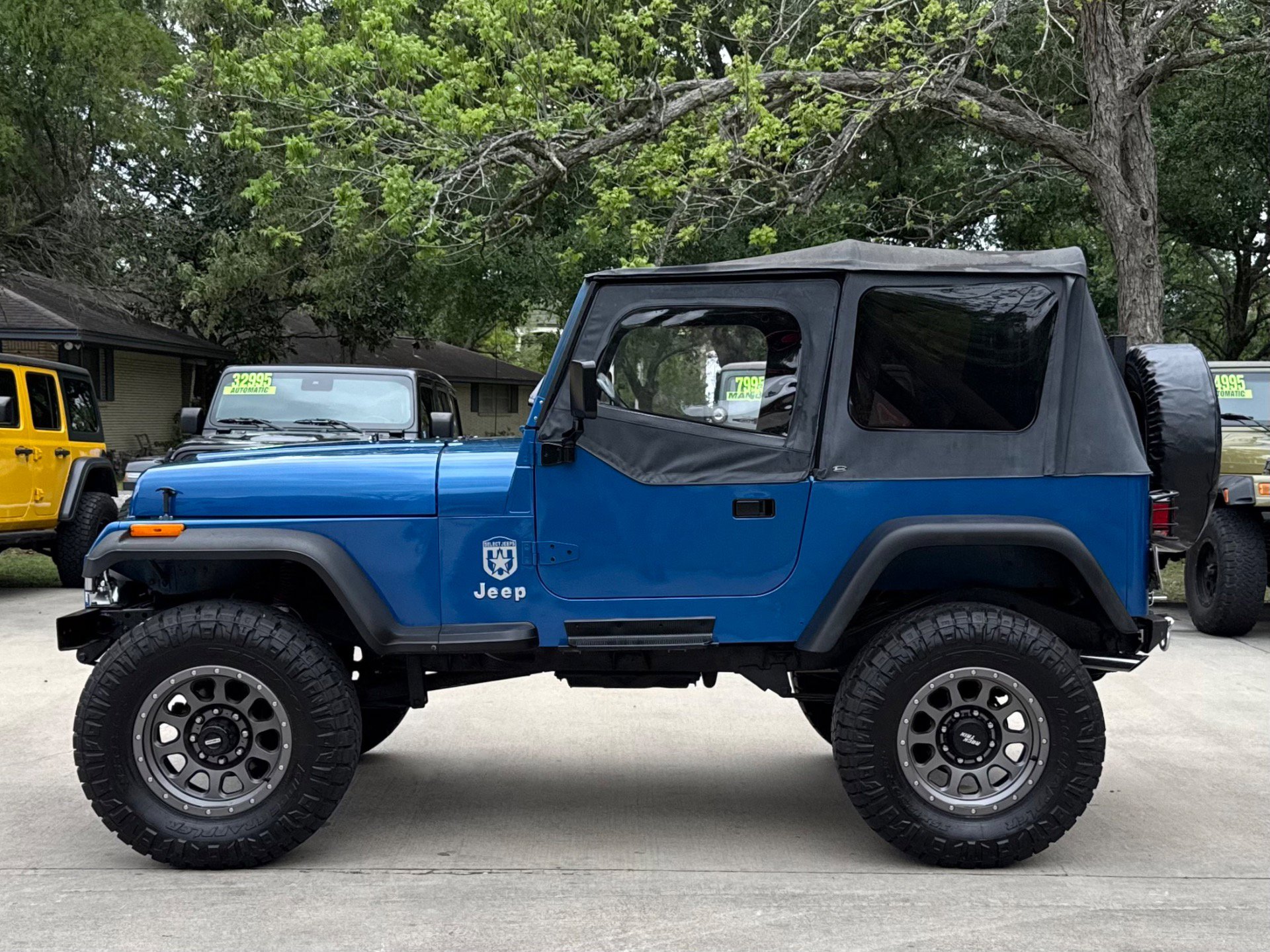 Used 1991 Jeep Wrangler Islander AWD/4WD image 8