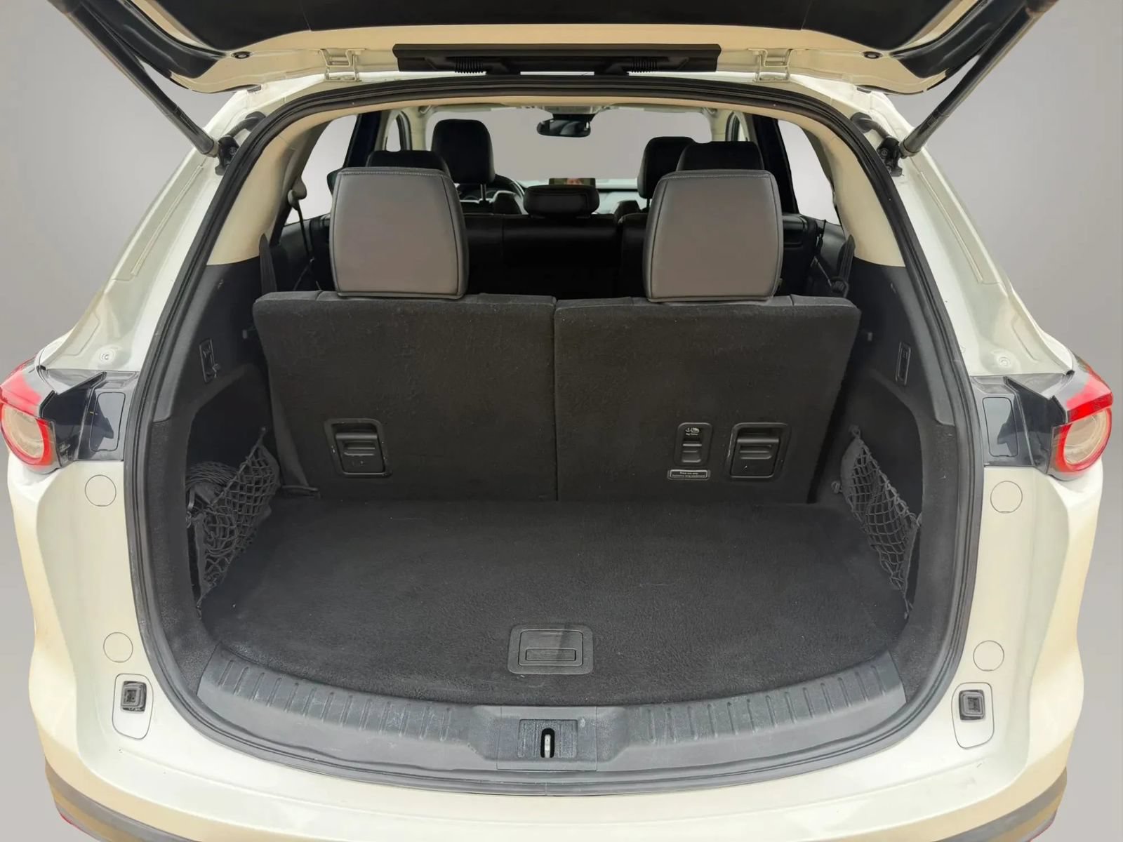 Used 2018 MAZDA CX-9 Touring AWD/4WD image 23