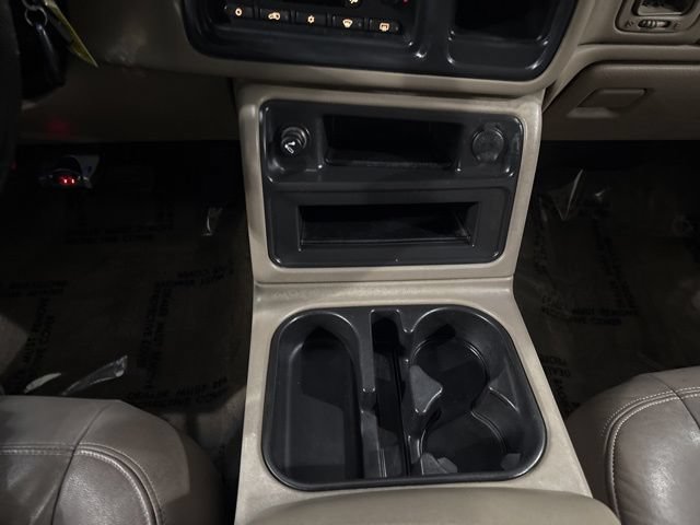 Used 2004 GMC Sierra 2500 SLT w/ Heavy-Duty Power Package AWD/4WD image 23