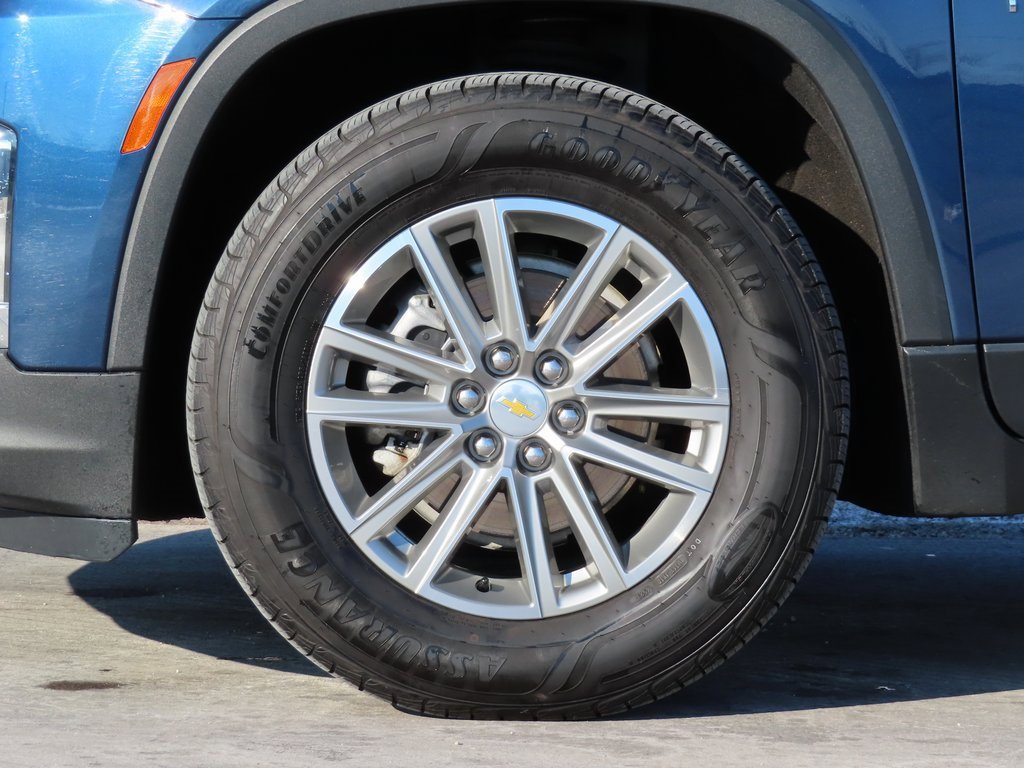 Certified 2022 Chevrolet Traverse LT w/ LPO, Floor Liner Package image 16