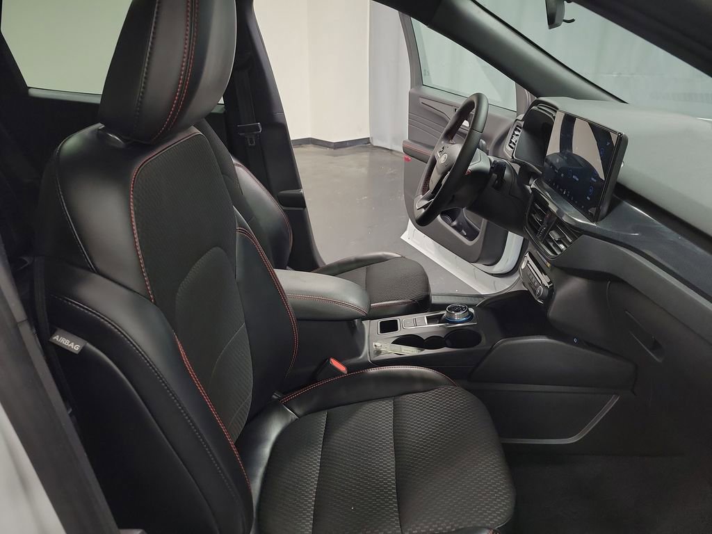 Used 2023 Ford Escape ST-Line w/ Tech Pack #1 image 24