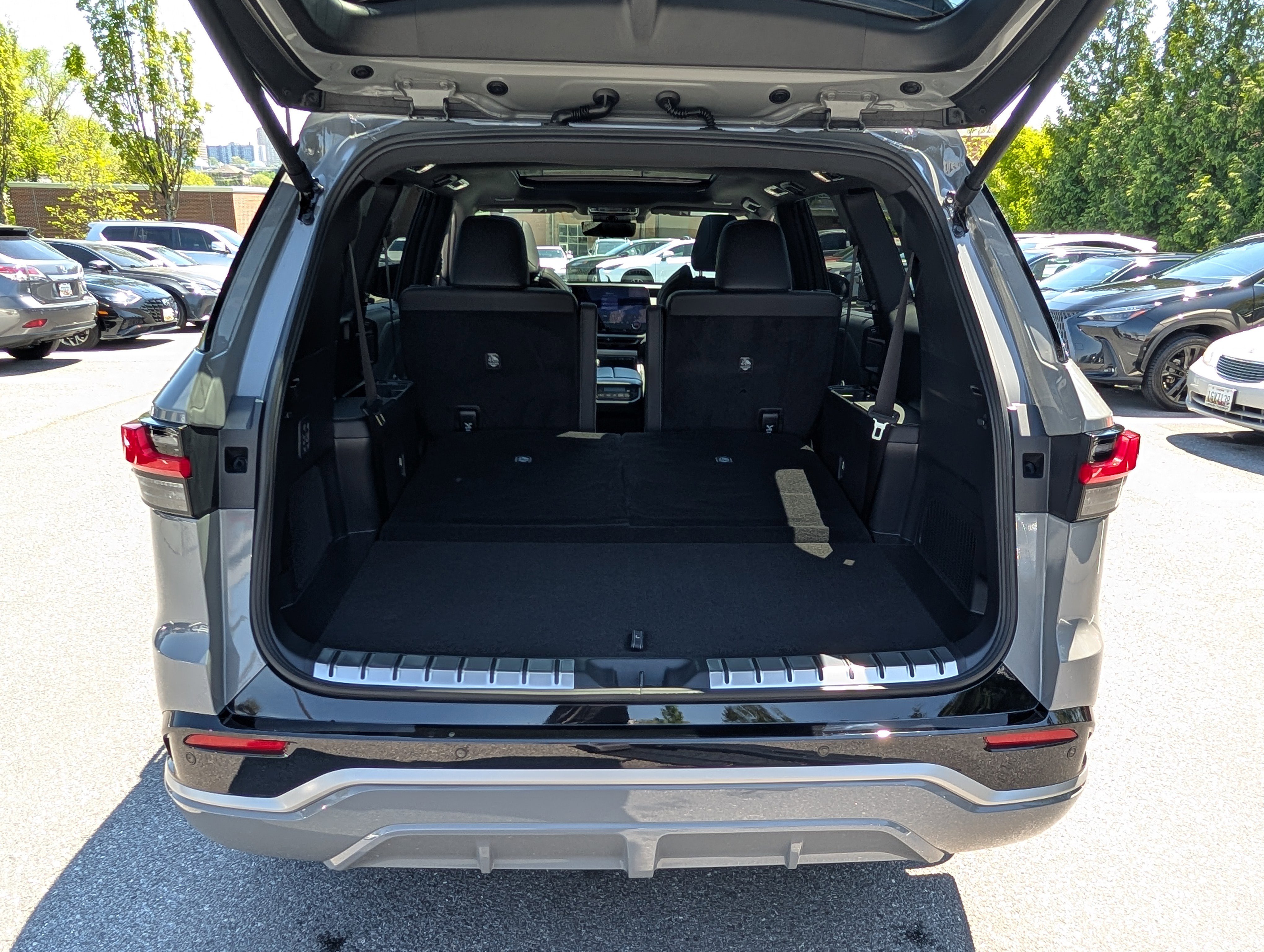 Certified 2025 Lexus TX 500h AWD w/ Technology Package image 16