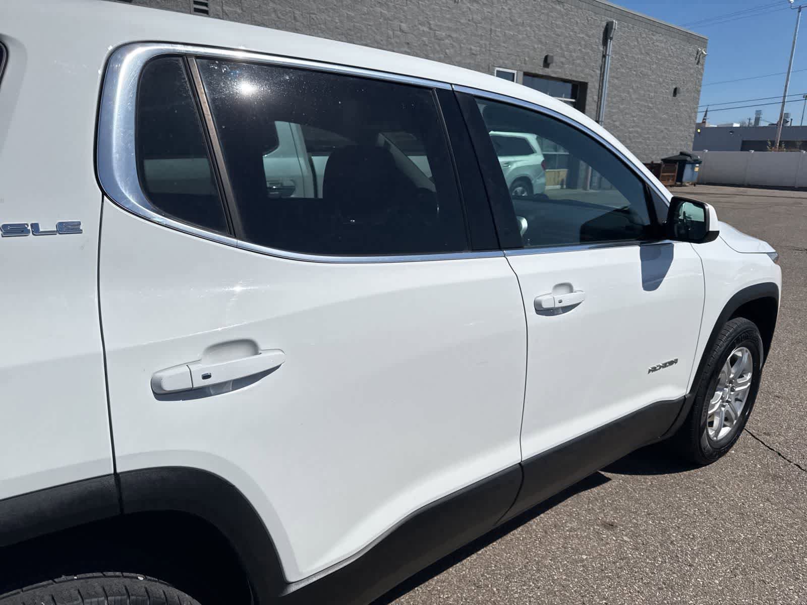 Used 2019 GMC Acadia SLE FWD image 35