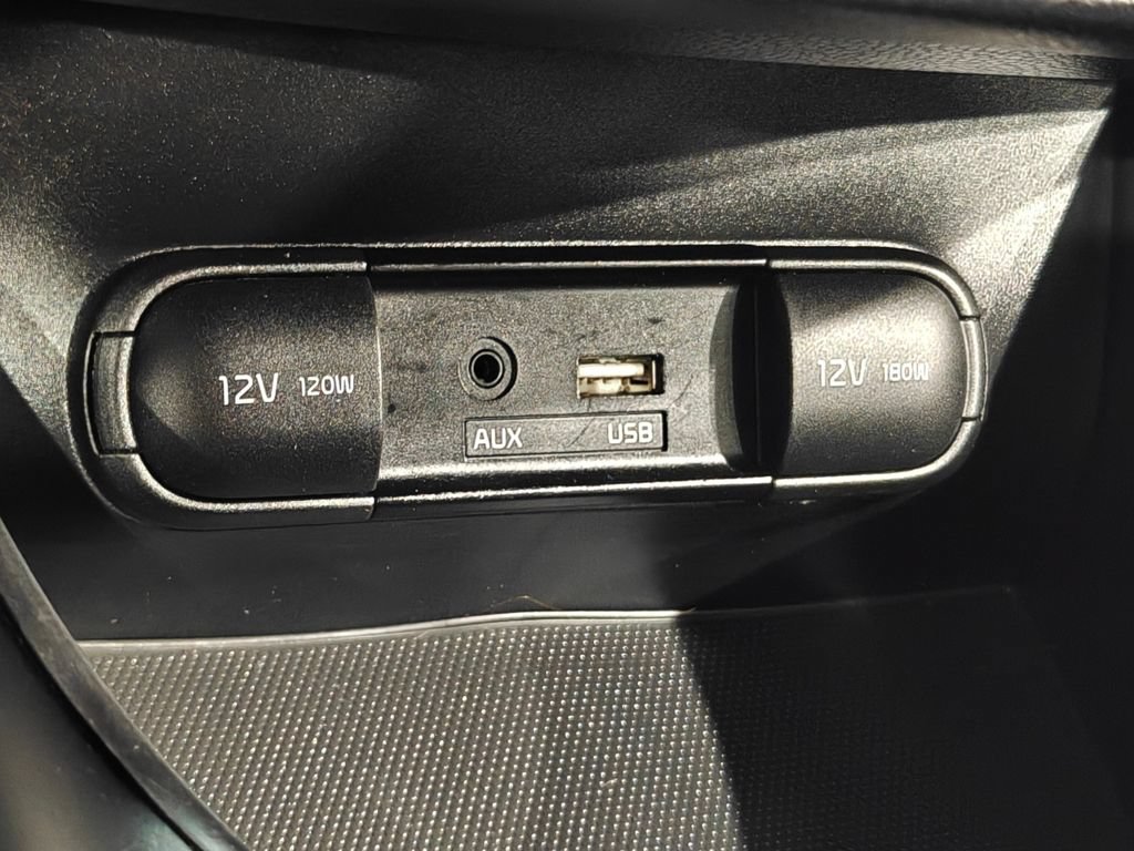 Used 2017 Kia Soul + w/ Designer's Package FWD image 14