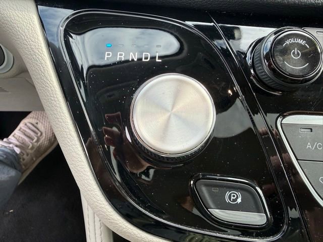 Used 2023 Chrysler Pacifica Limited FWD image 42