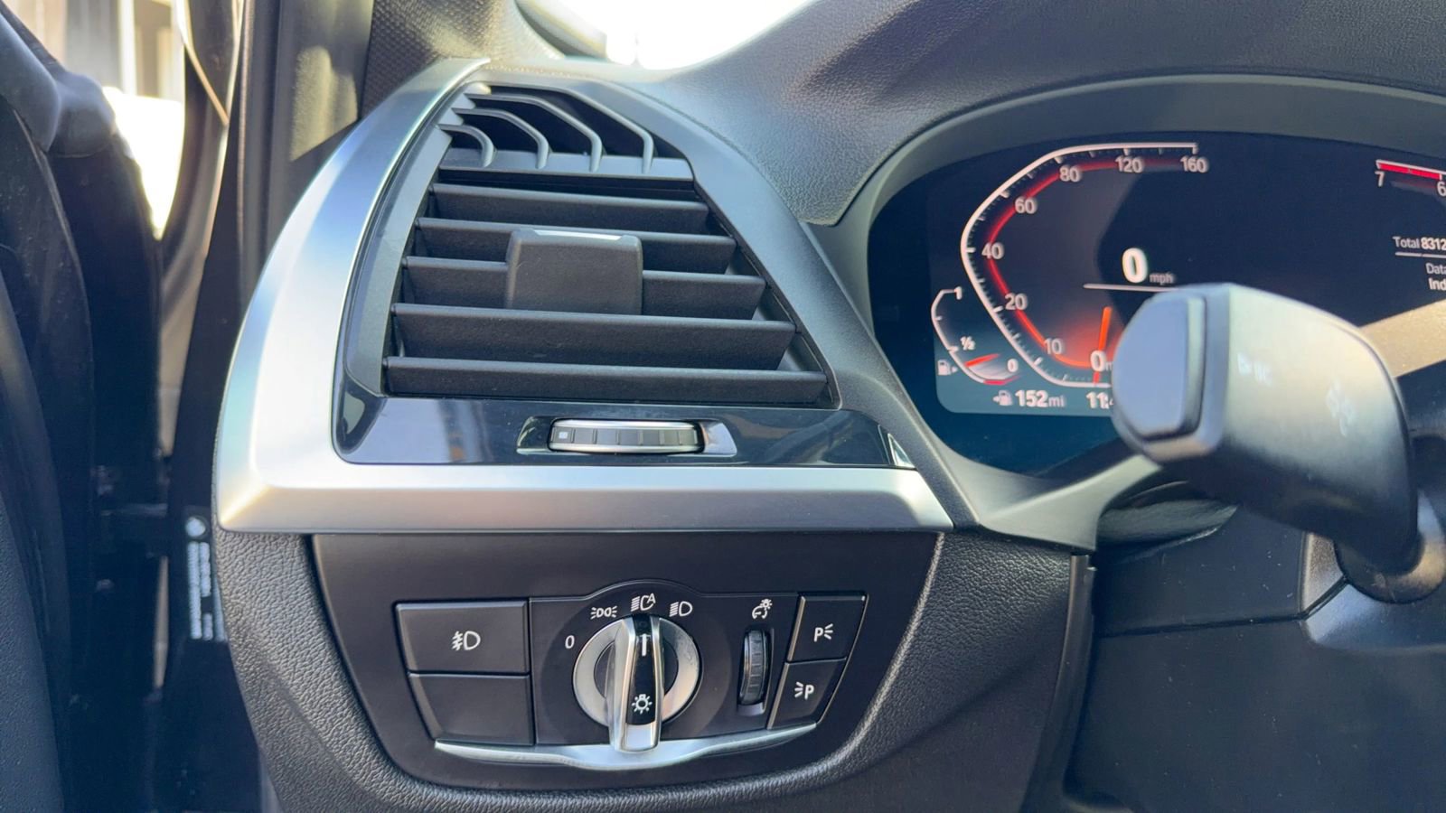 Used 2020 BMW X4 xDrive30i w/ Convenience Package image 17