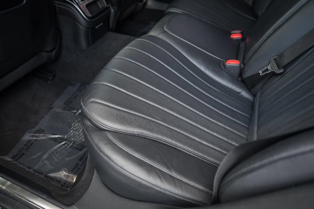 Certified 2022 Mercedes-Benz S 500 4MATIC w/ AMG Line Package image 24