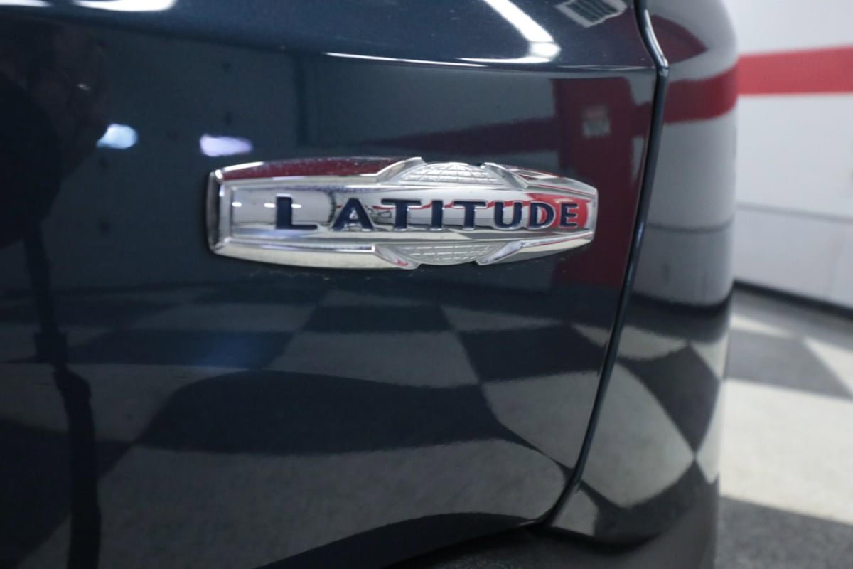 Used 2022 Jeep Renegade Latitude AWD/4WD image 29