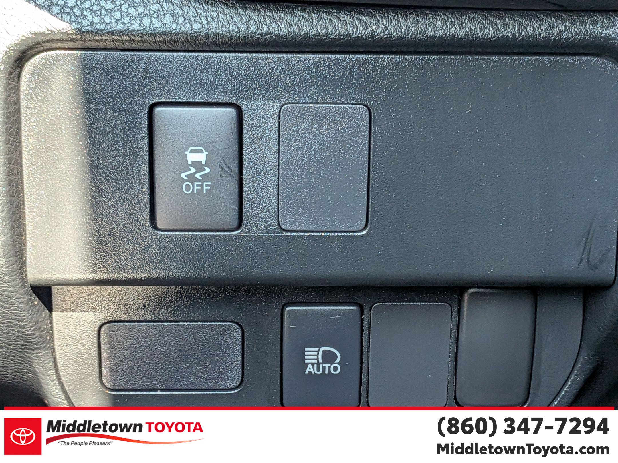 Certified 2021 Toyota Tacoma SR w/ SX Package AWD/4WD image 18