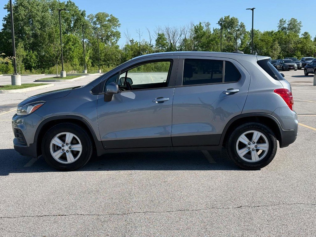 Used 2020 Chevrolet Trax LS w/ Tint and Cruise Package FWD video 2