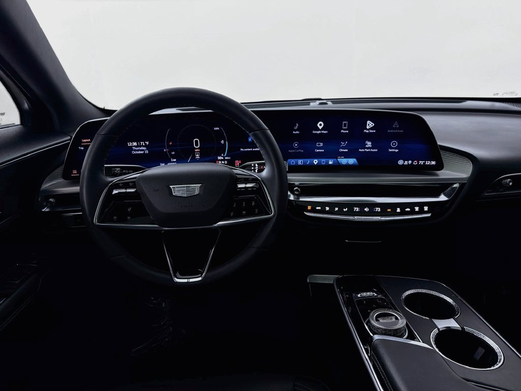Used 2024 Cadillac Lyriq Luxury AWD/4WD image 21