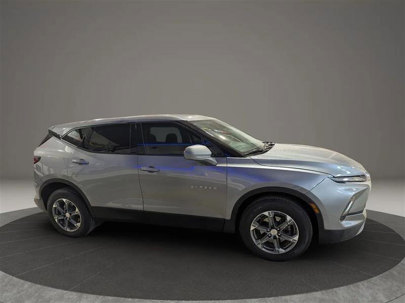 Used 2023 Chevrolet Blazer LT image 5