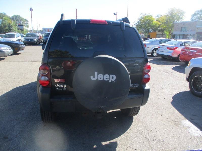 Used 2005 Jeep Liberty Renegade AWD/4WD image 5