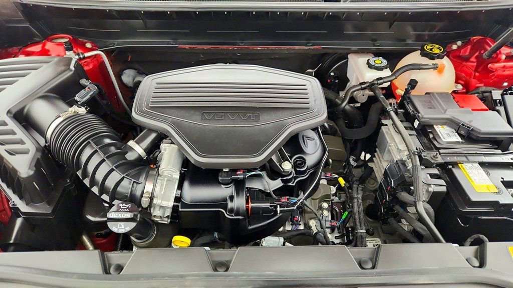 Used 2023 GMC Acadia AT4 w/ Technology Package image 29