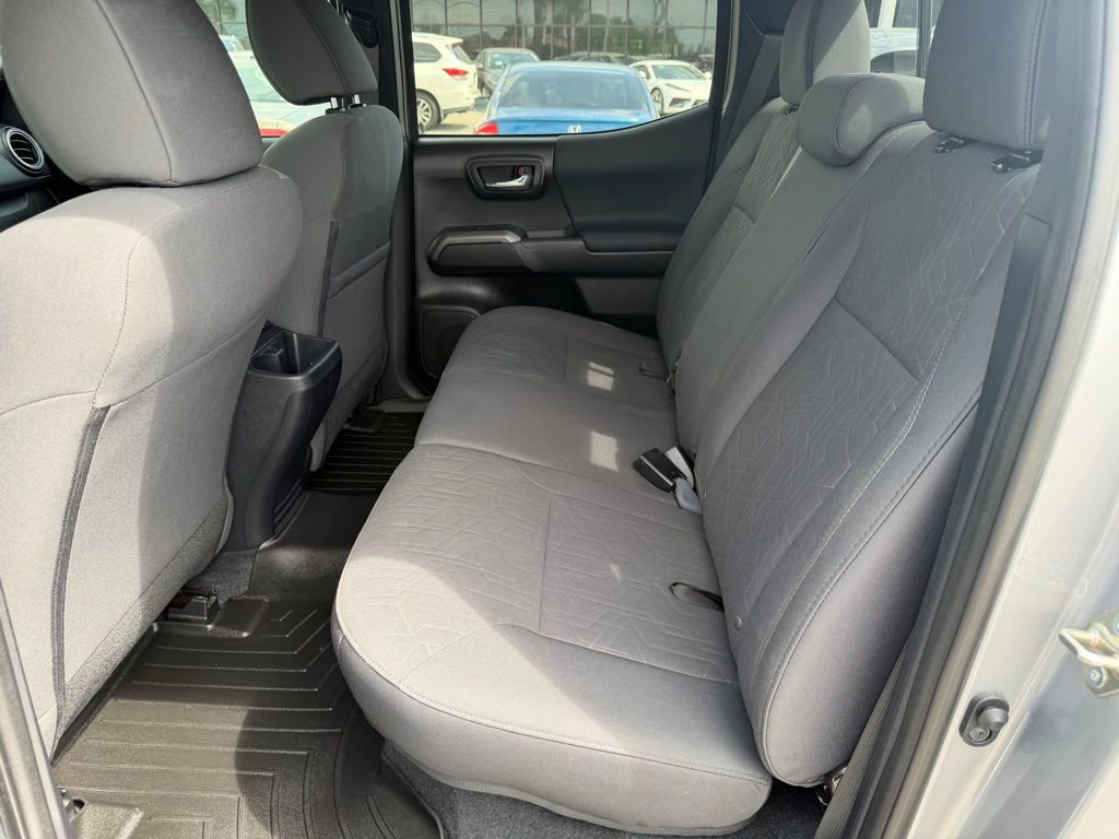 Used 2019 Toyota Tacoma TRD Off-Road image 15