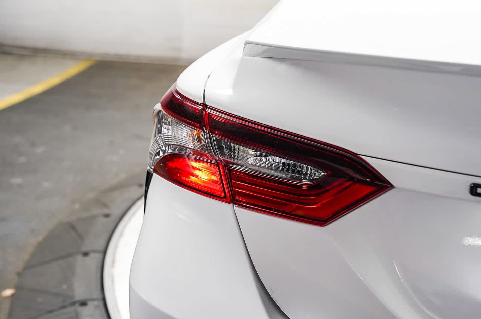 Certified 2022 Toyota Camry SE FWD image 12