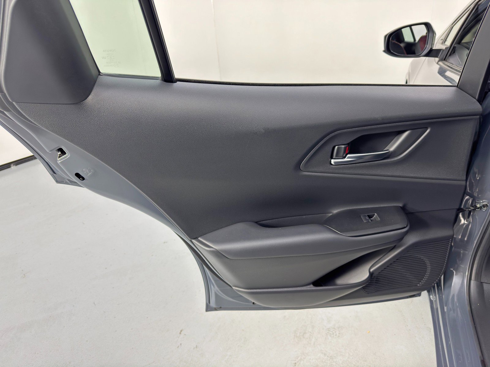 Used 2024 Toyota Prius Prime Premium w/ Advanced Technology Package FWD image 44
