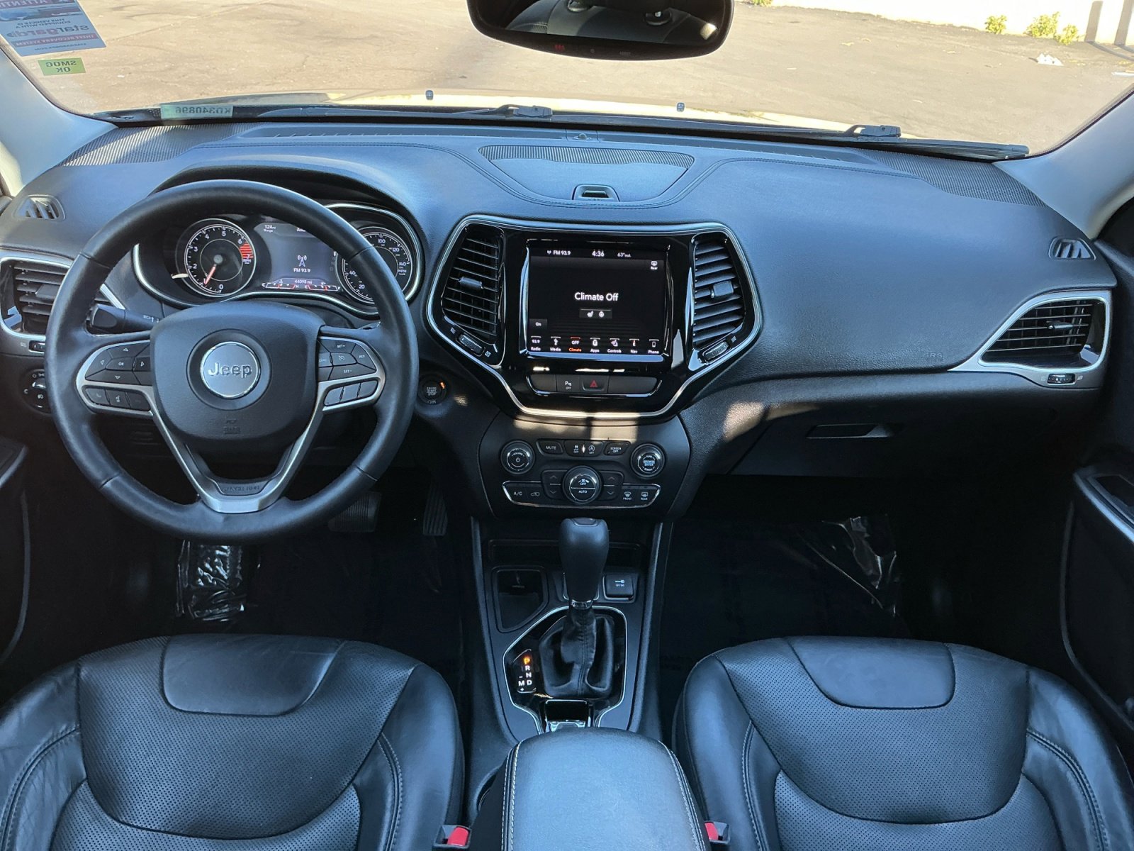 Used 2019 Jeep Cherokee Limited image 15