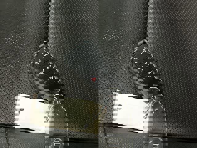 Used 2023 Chevrolet Suburban Premier image 33