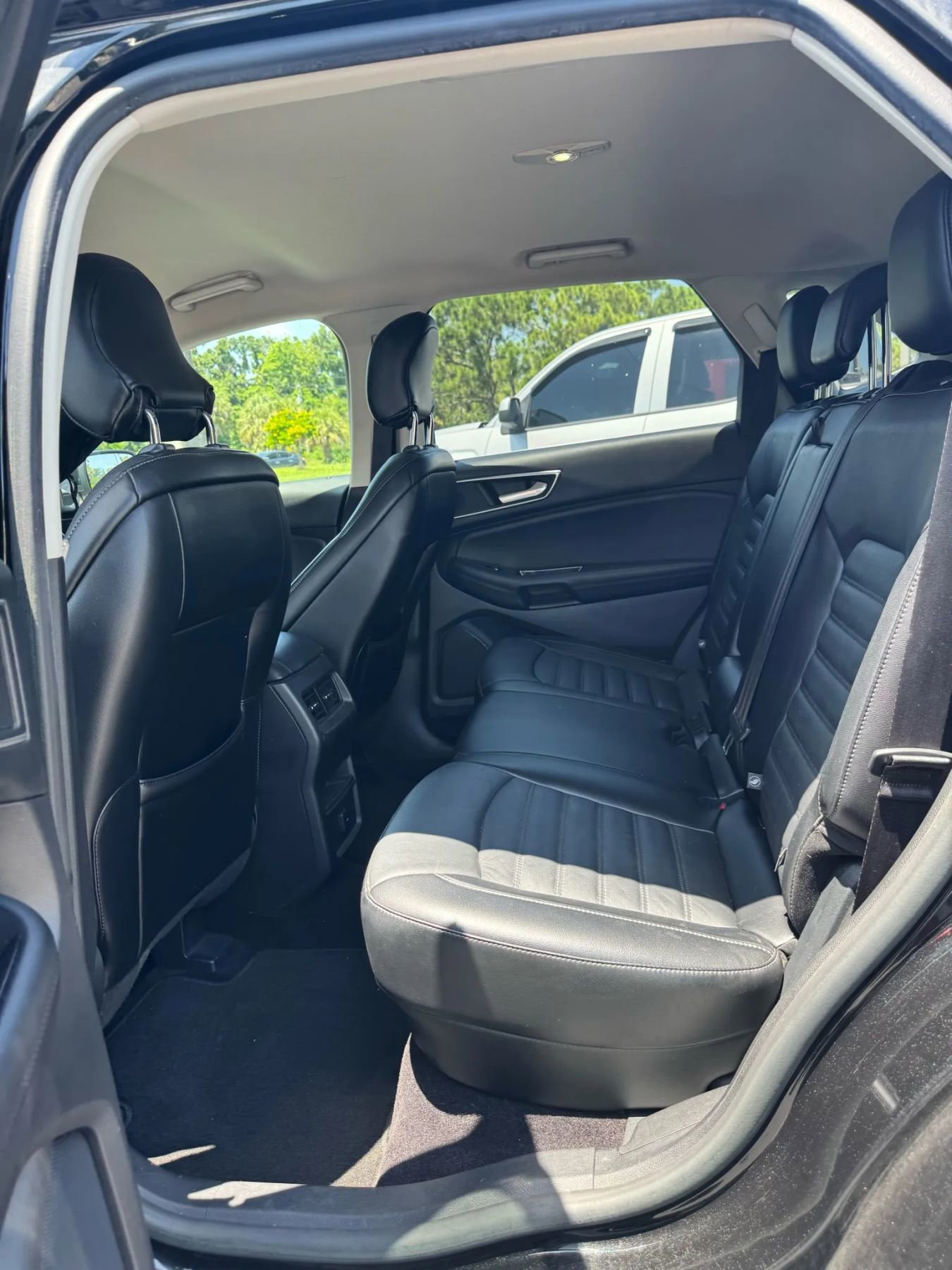 Used 2015 Ford Edge SEL w/ Equipment Group 201A image 4