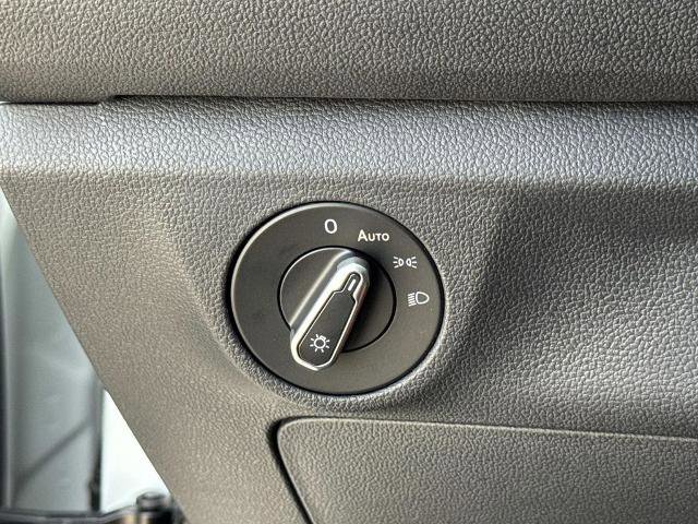 Used 2024 Volkswagen Jetta Sport FWD image 31