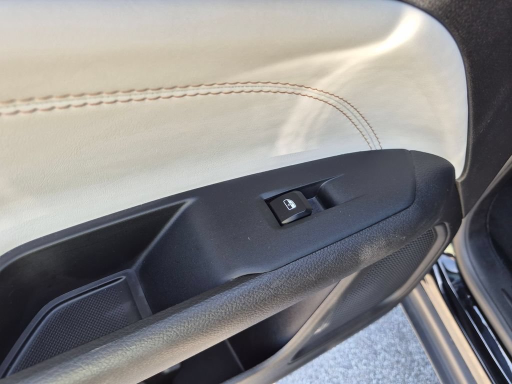Used 2025 Jeep Compass Limited AWD/4WD image 27