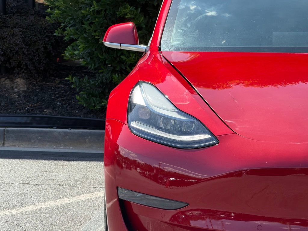 Used 2020 Tesla Model 3 Standard Range RWD image 4