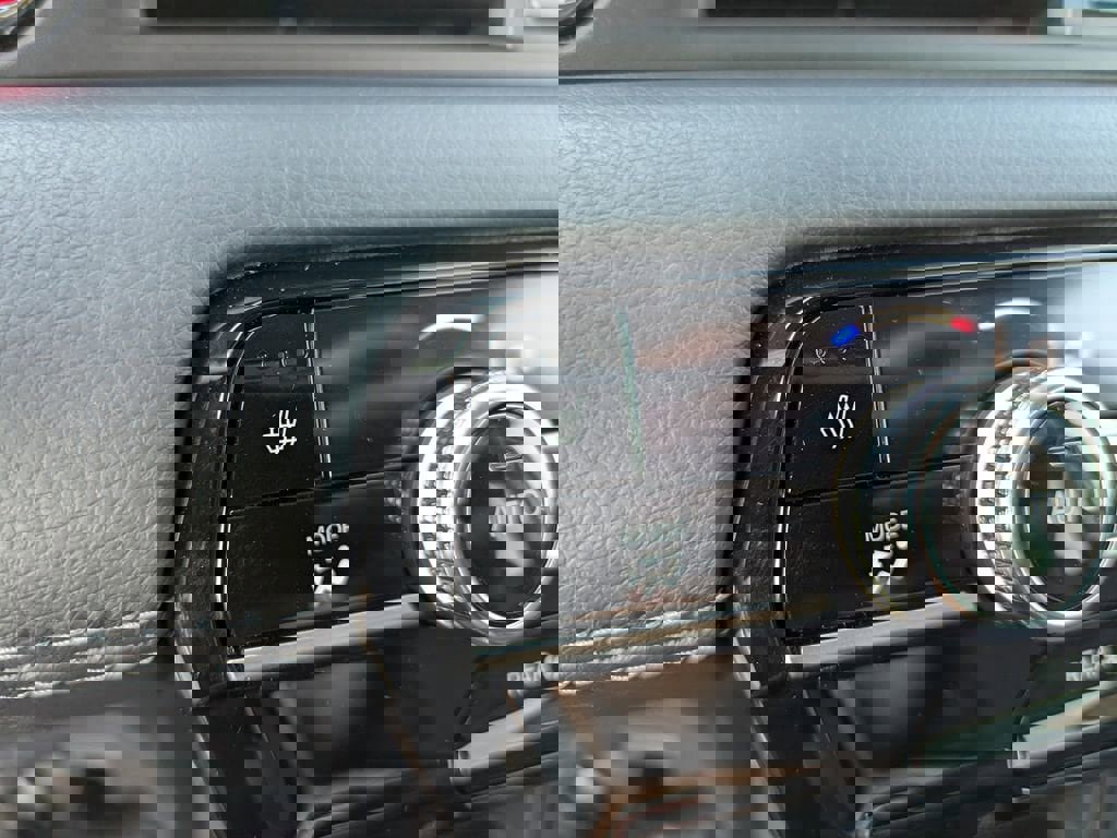 Used 2025 Honda Pilot Touring image 24