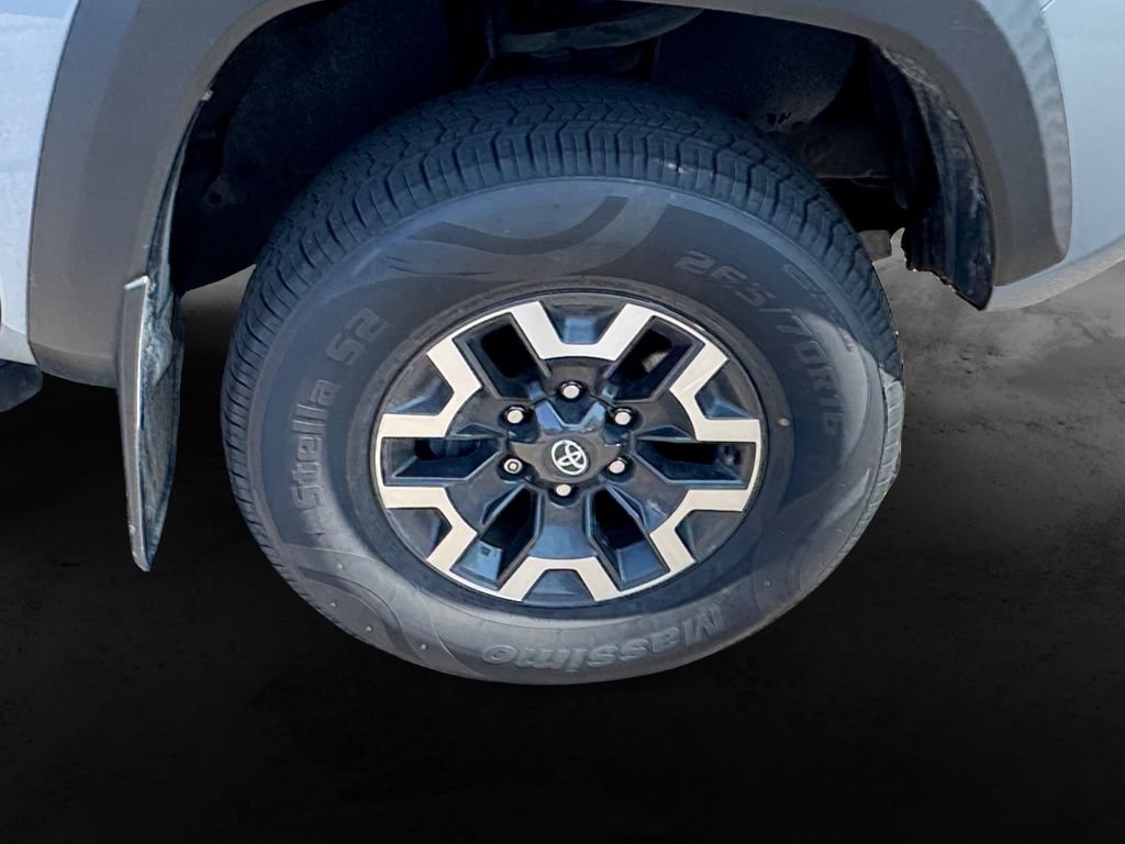Used 2021 Toyota Tacoma TRD Sport AWD/4WD image 13