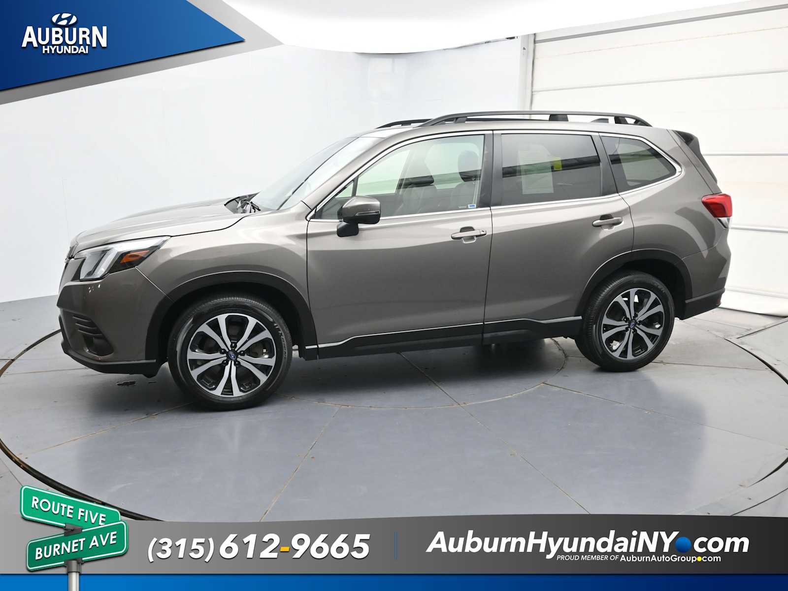 Used 2024 Subaru Forester Limited AWD/4WD image 17