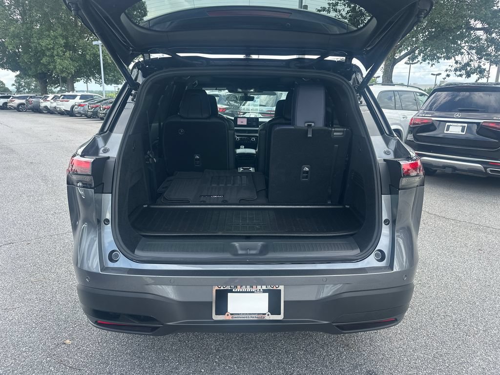 Certified 2026 INFINITI QX60 Sport w/ Dark Cargo Package AWD/4WD image 15