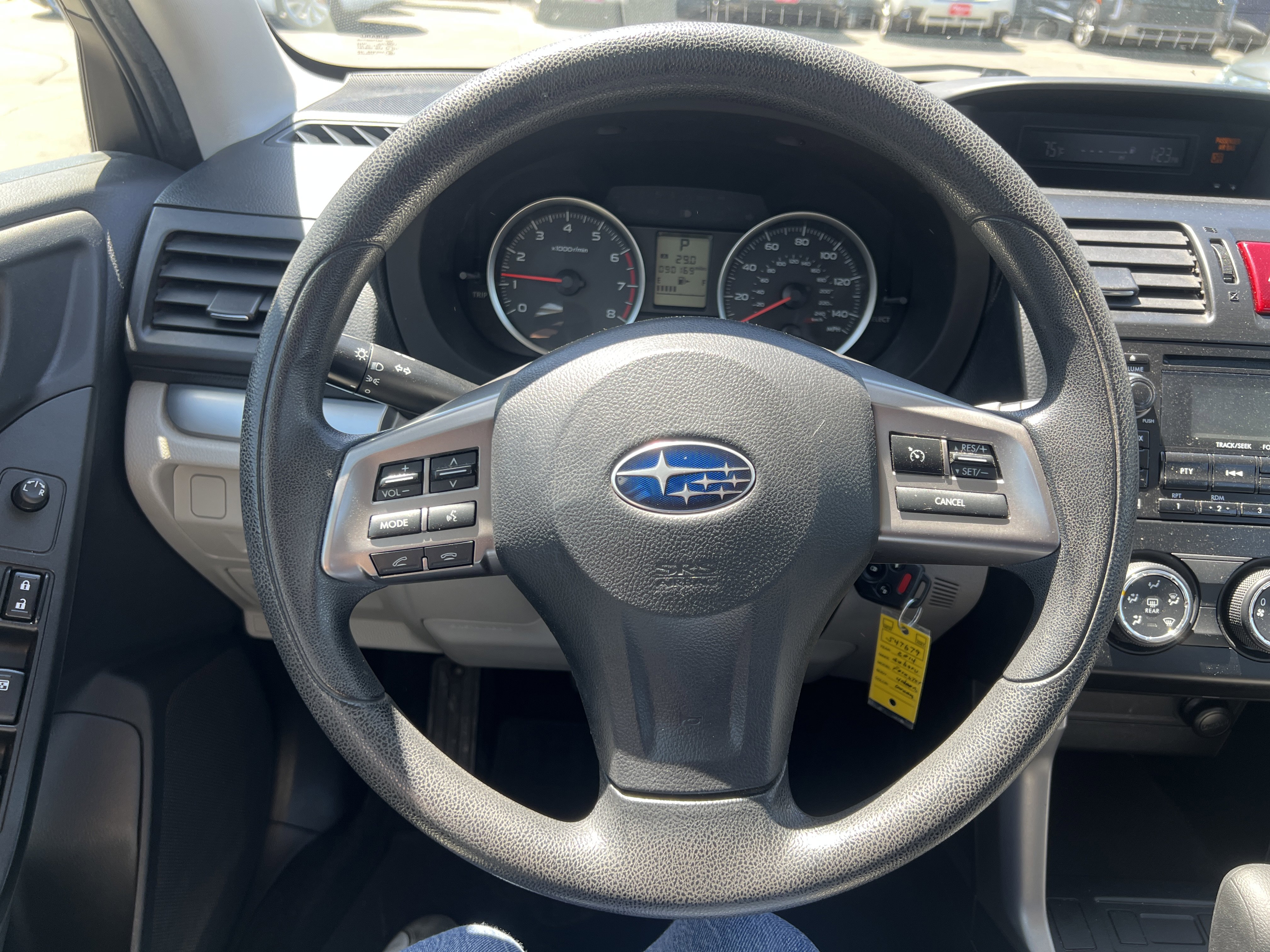 Used 2014 Subaru Forester 2.5i AWD/4WD image 18