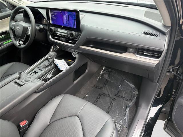 New 2026 Toyota Grand Highlander Limited image 25