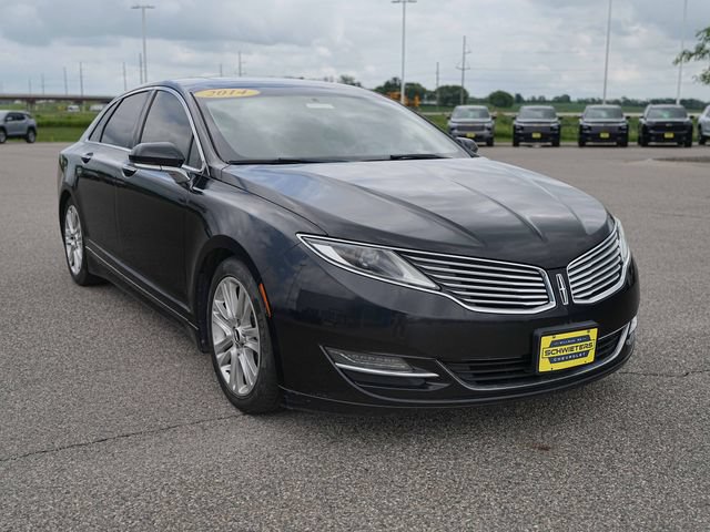 Used 2014 Lincoln MKZ w/ Equipment Group 102A Reserve FWD image 3