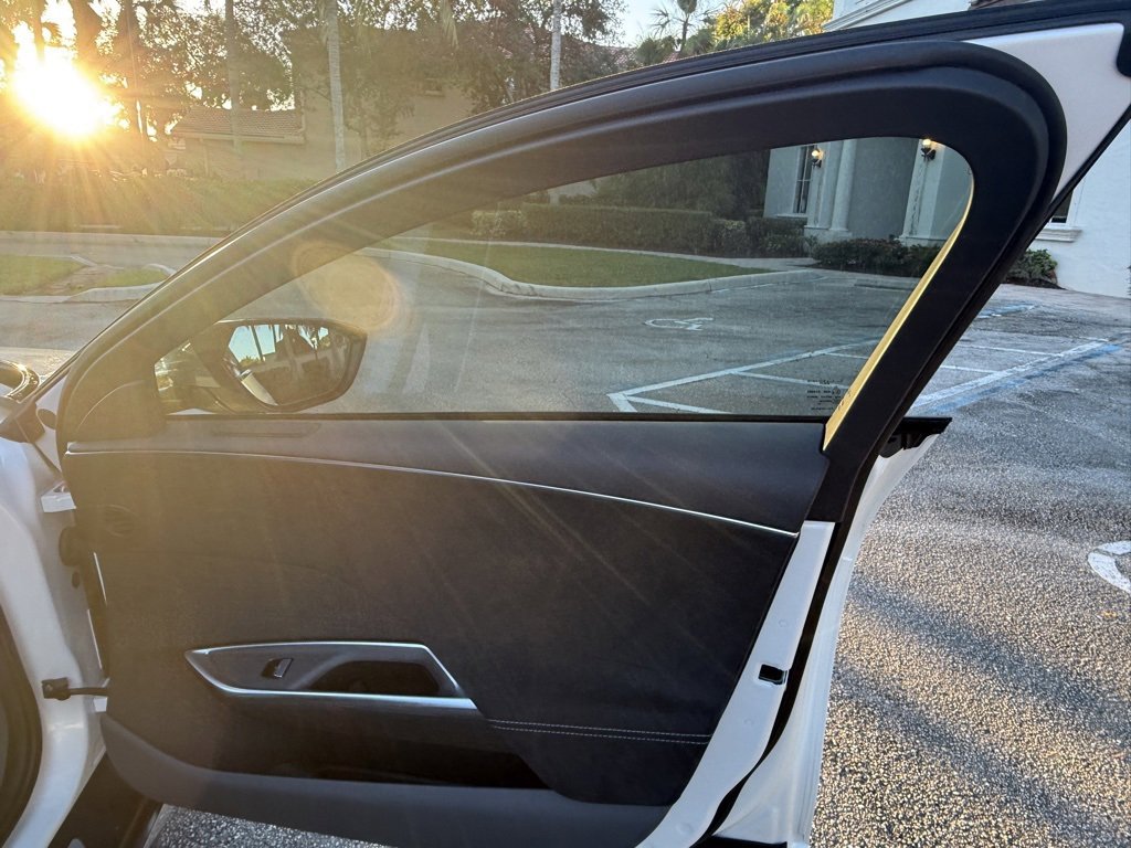 Used 2022 Lucid Air Grand Touring image 44