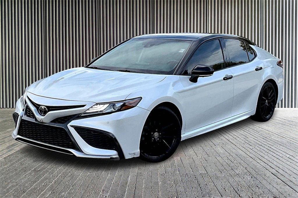 Used 2022 Toyota Camry XSE w/ Driver Assist Package image 12