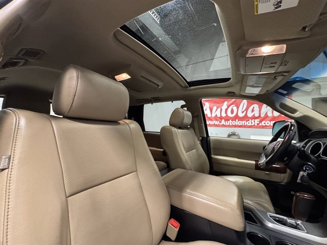 Used 2014 Toyota Sequoia Platinum AWD/4WD image 10