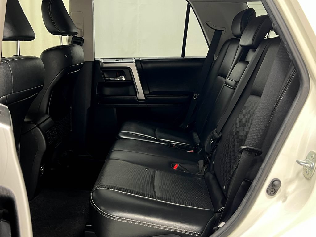 Used 2016 Toyota 4Runner Limited AWD/4WD image 31