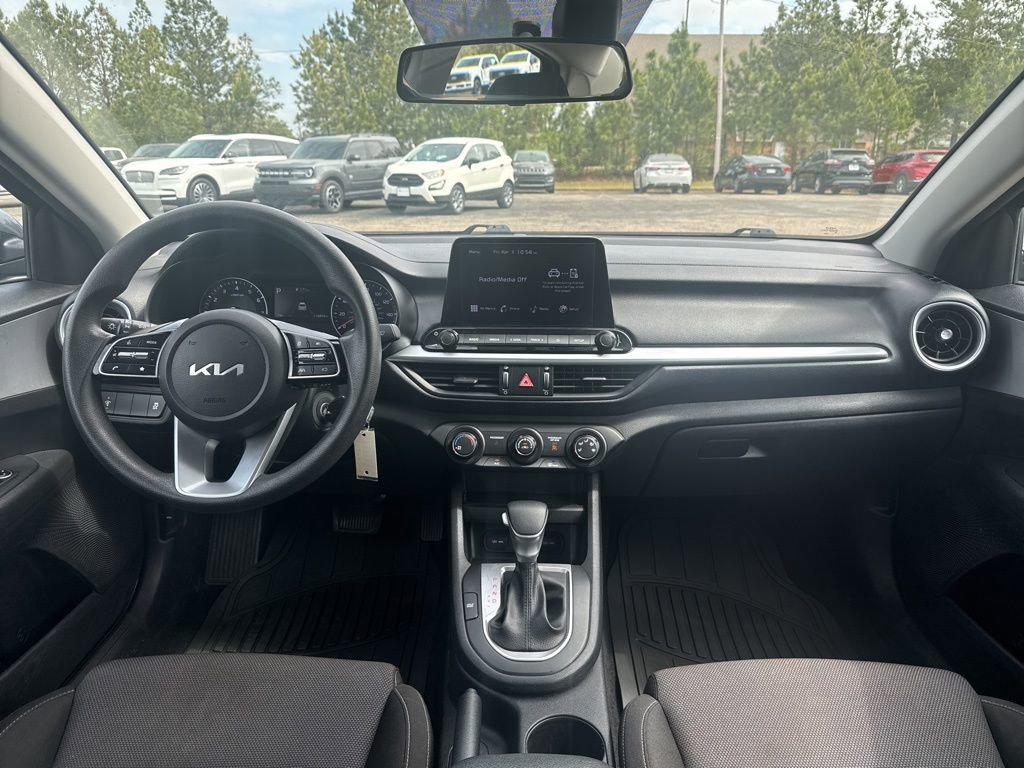 Used 2023 Kia Forte LXS FWD image 2
