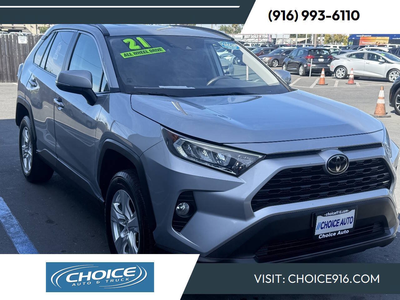Used 2021 Toyota RAV4 XLE w/ XLE Grade Weather Package AWD/4WD image 1