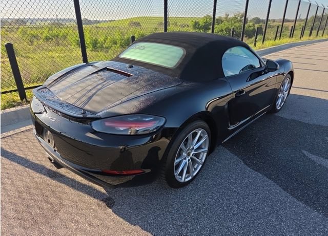 Used 2019 Porsche 718 Boxster S RWD image 4