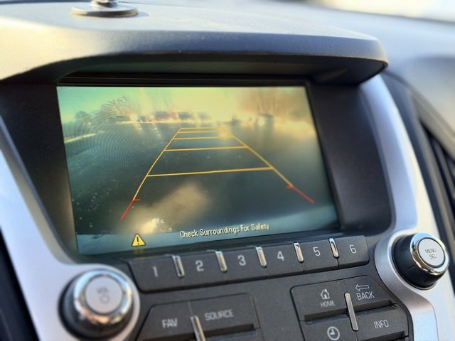 Used 2015 Chevrolet Equinox LT w/ Driver Convenience Package image 12