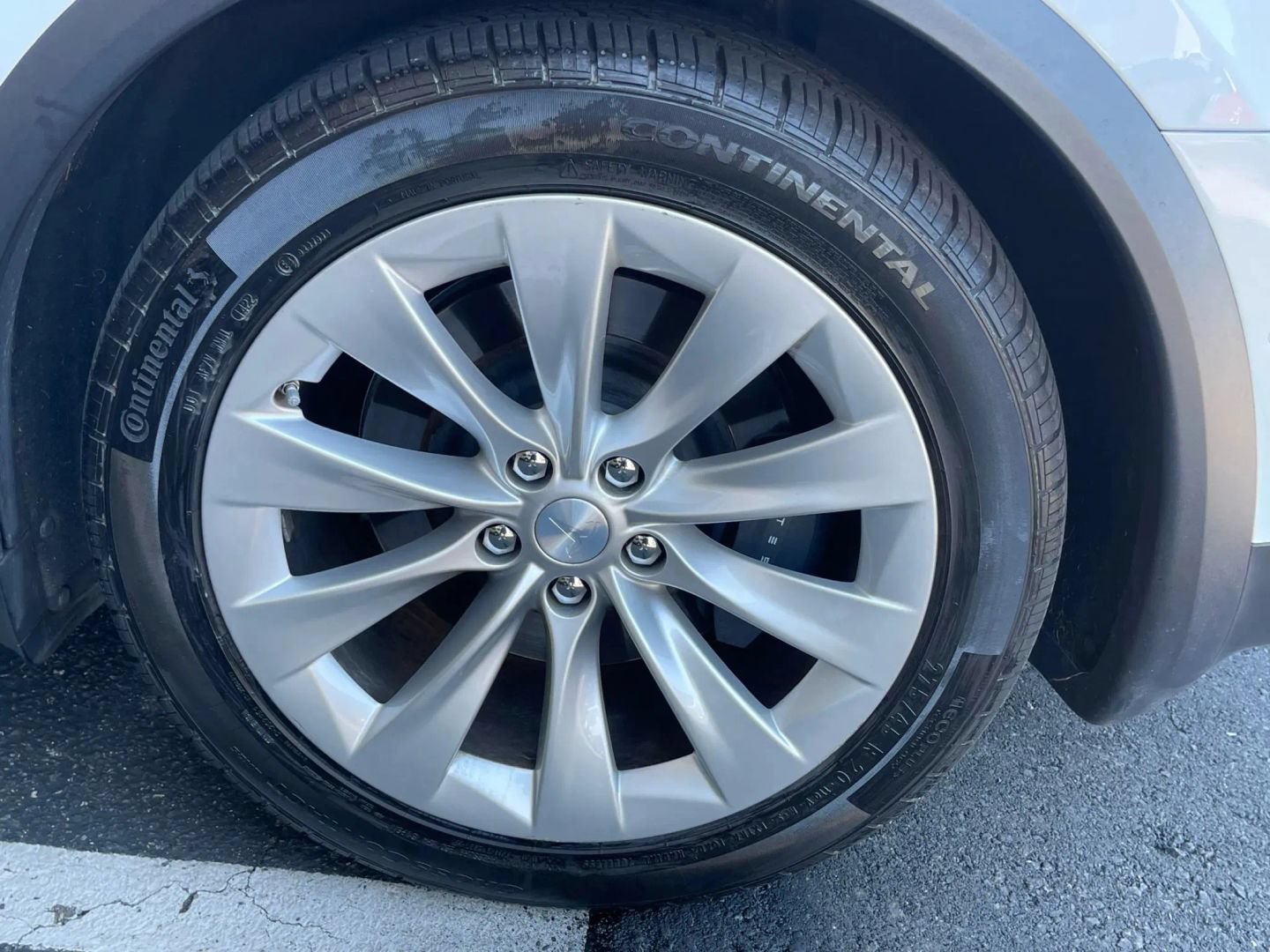 Used 2017 Tesla Model X 100D AWD/4WD image 43