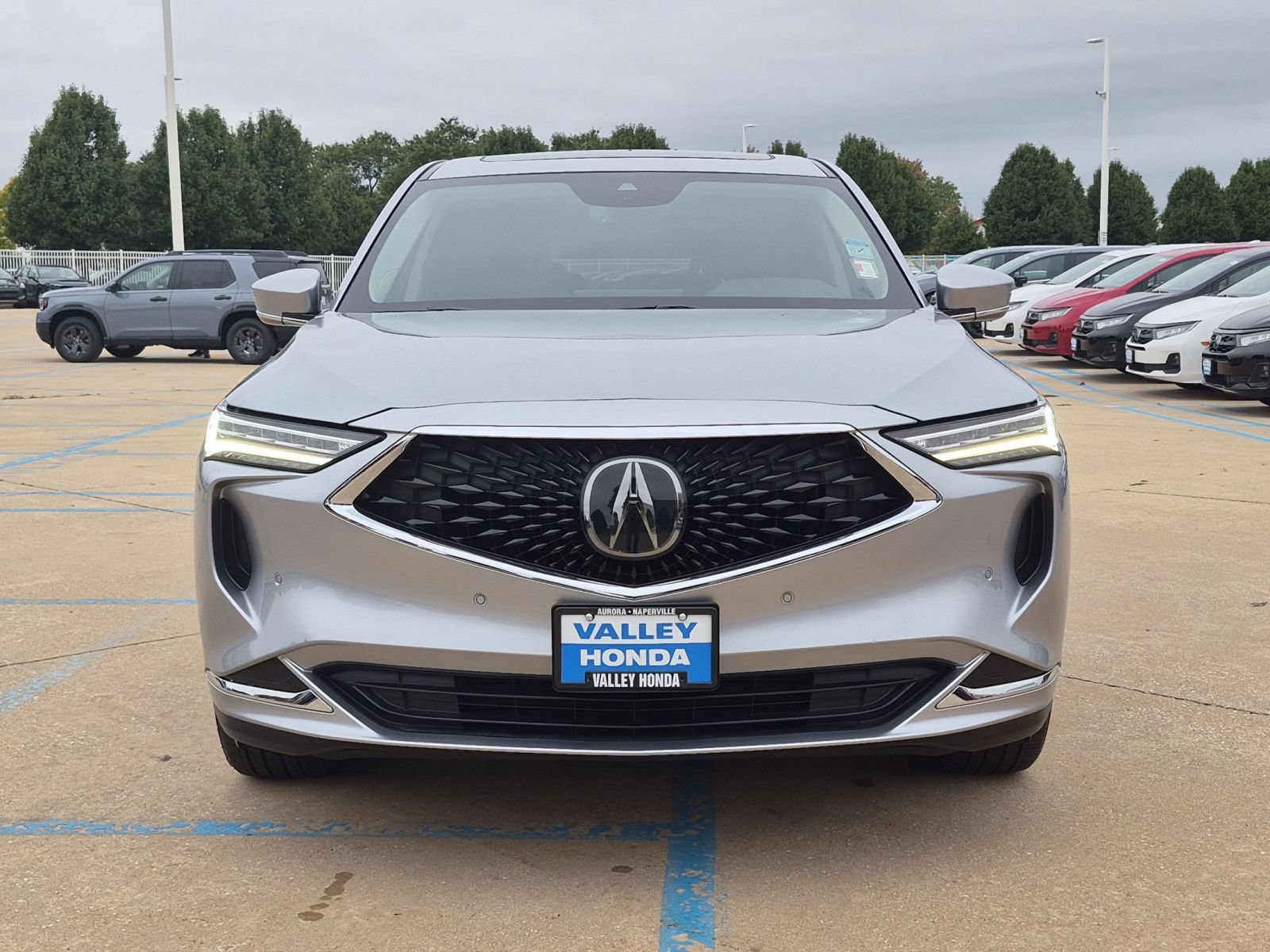 Used 2024 Acura MDX w/ Technology Package AWD/4WD image 3