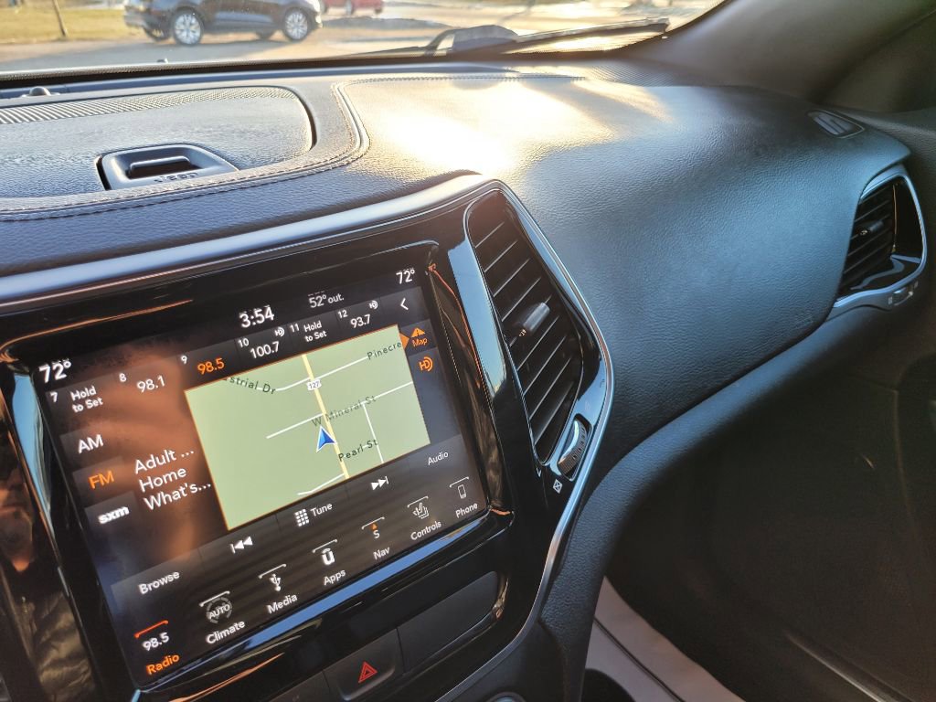 Used 2019 Jeep Cherokee High Altitude image 37
