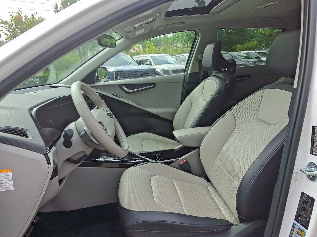 Certified 2023 Kia Niro Wave w/ Wave Preserve Package FWD image 15