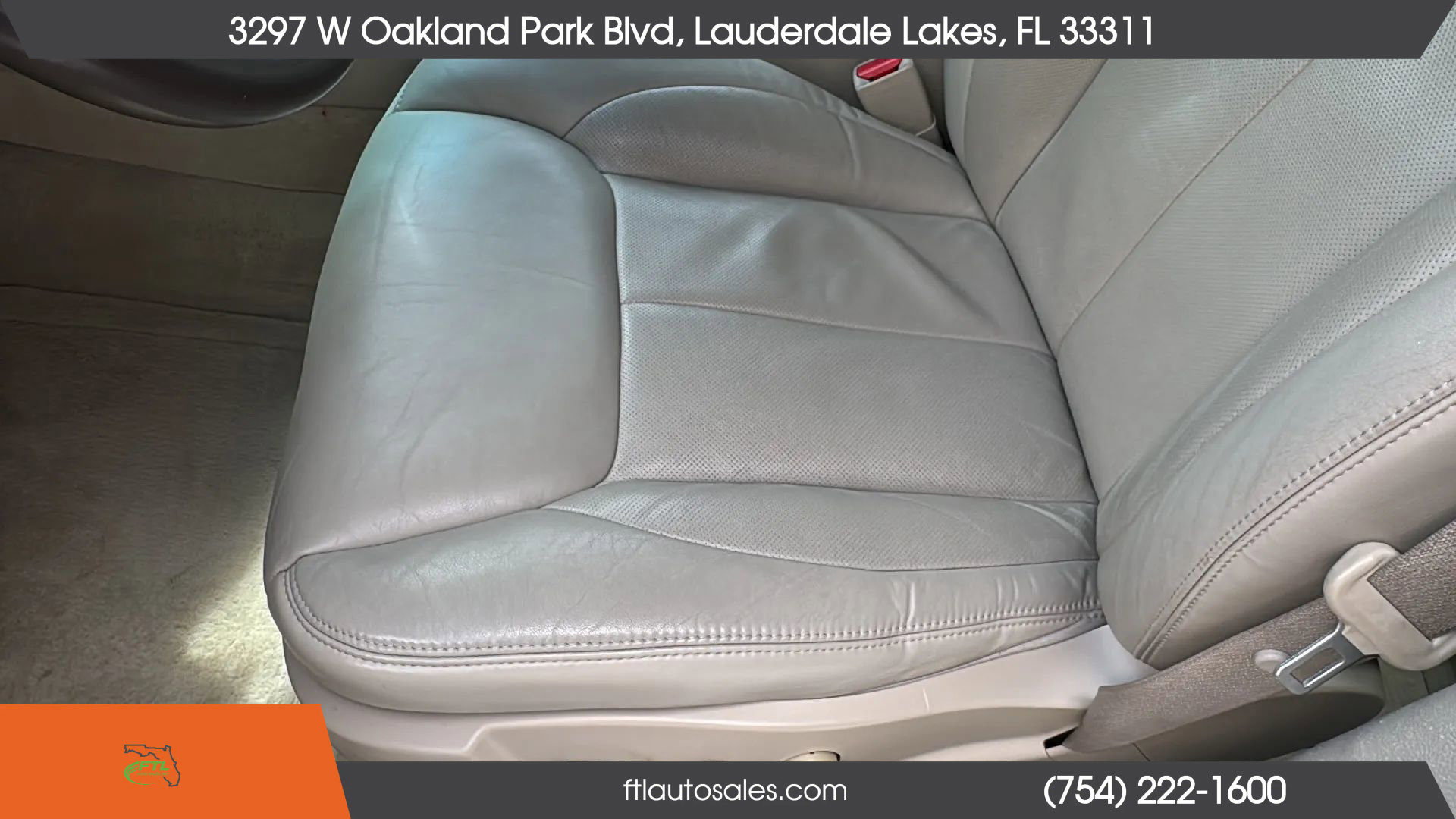 Used 2007 Cadillac DTS w/ Trunk Convenience Package image 27
