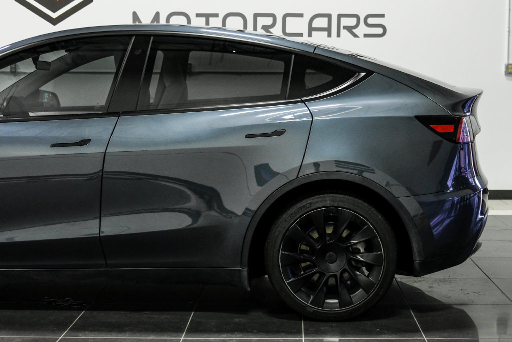 Used 2023 Tesla Model Y Long Range AWD/4WD image 14